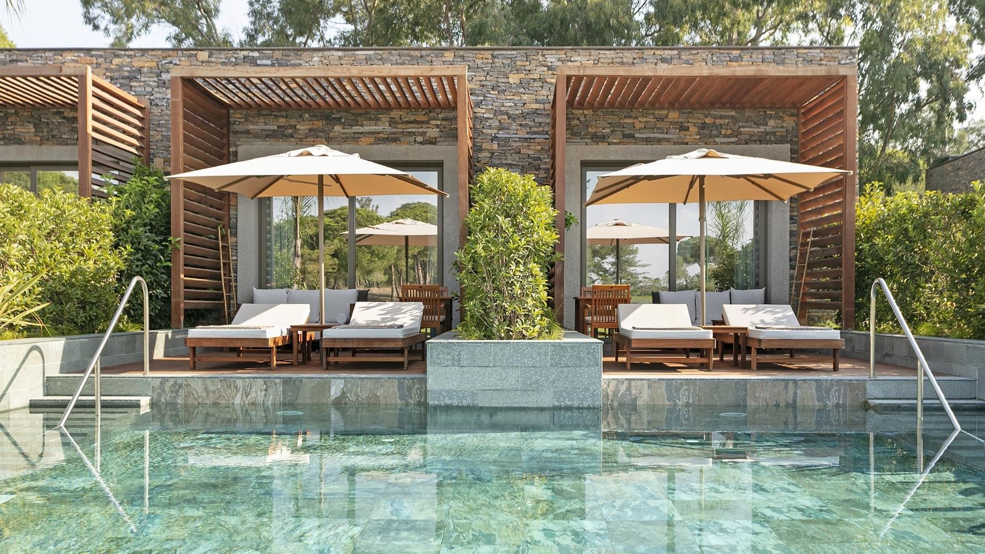 Cullinan Belek Hotel - Lagoon Golf Family Swim-up