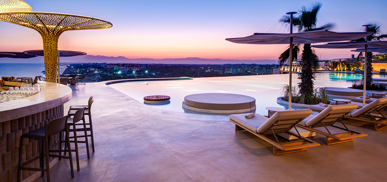 Regnum Hotel Belek - Seven Rooftop & Lounge