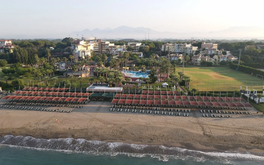 Arcadia Hotel Belek - Pinienwald direkt am Sandstrand